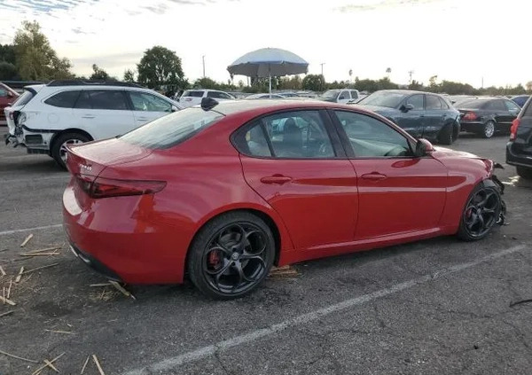 Alfa Romeo Giulia cena 44900 przebieg: 75000, rok produkcji 2018 z Serock małe 46